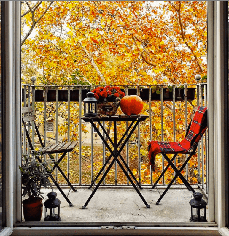 fall balcony decor