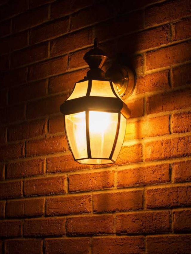 outdoor porch light
