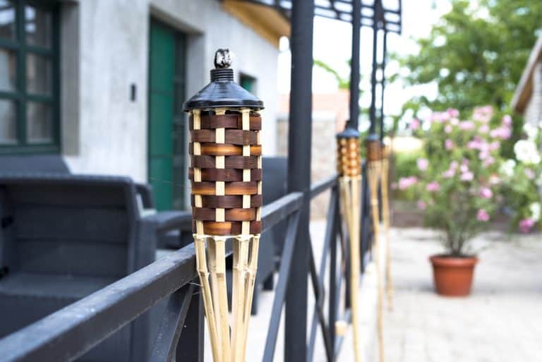9 Ways to Keep Flies Away from a Balcony, Porch or Patio