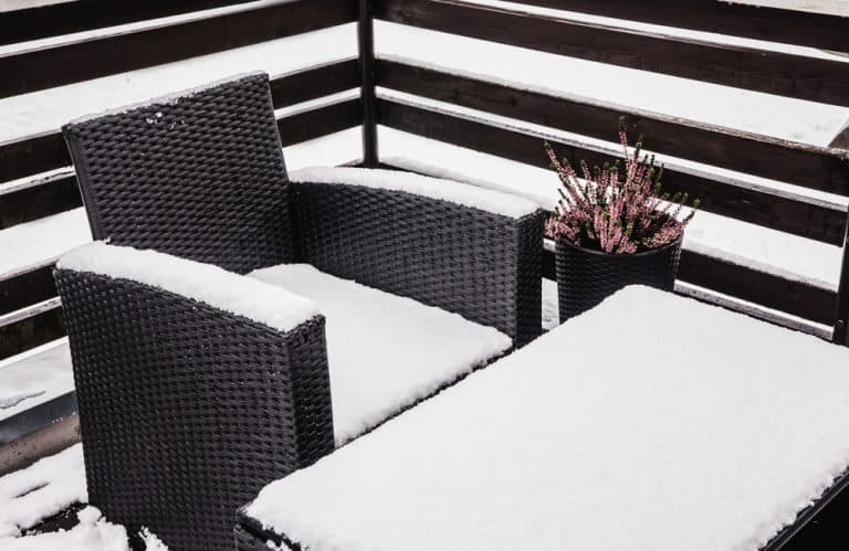 8 Ways to Protect Your Balcony from Snow