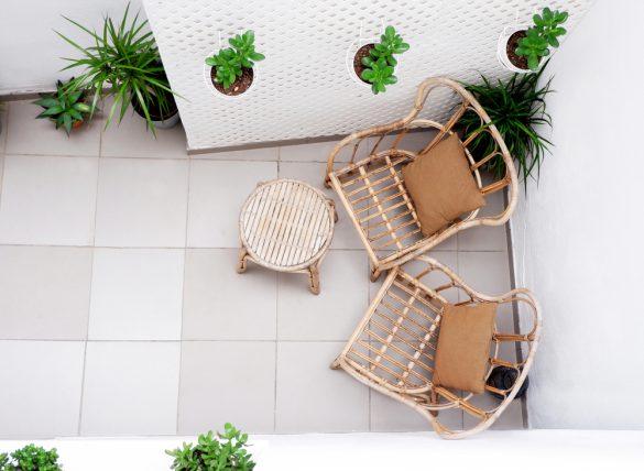 How to Use Landscaping on a Balcony (6 Ideas) - Balcony Boss